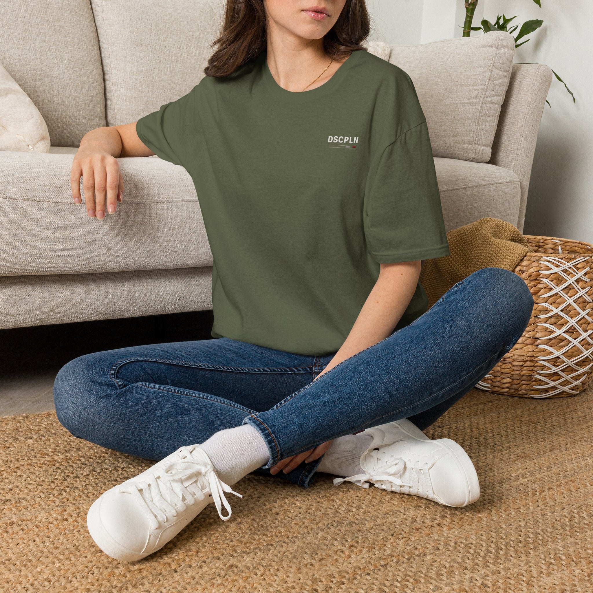 Minimal 'DSCPLN' Chest Logo T-Shirt — Casual Unisex Graphic Tee